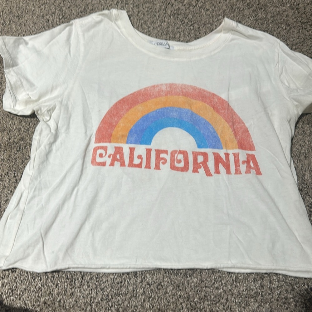DAYDREAMER rainbow cropped California tee